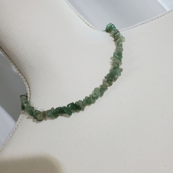 ⛔️SOLD⛔️ Jade Necklace With Extender - Picture 3 of 4